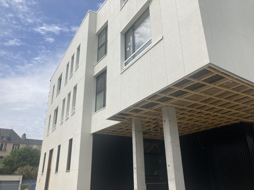 bardage-panneau-minéral-gauche-quimper