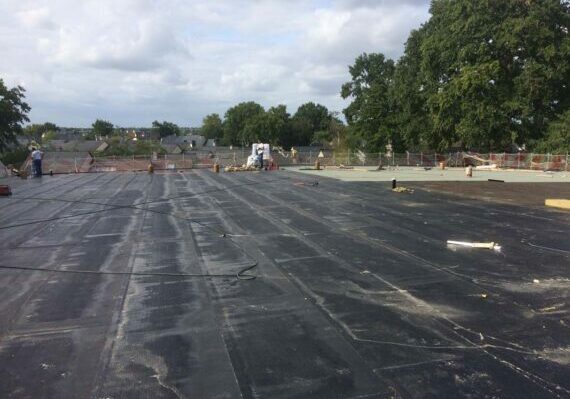 salle-multifonction-etancheite-elastomere-vegetalisee-cruard-couverture_3